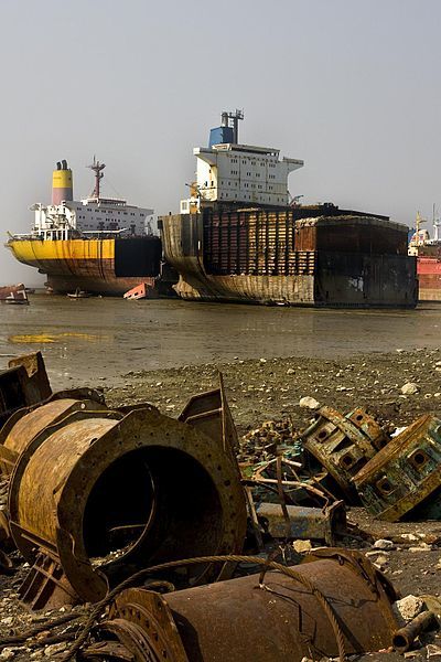 Ship breaking