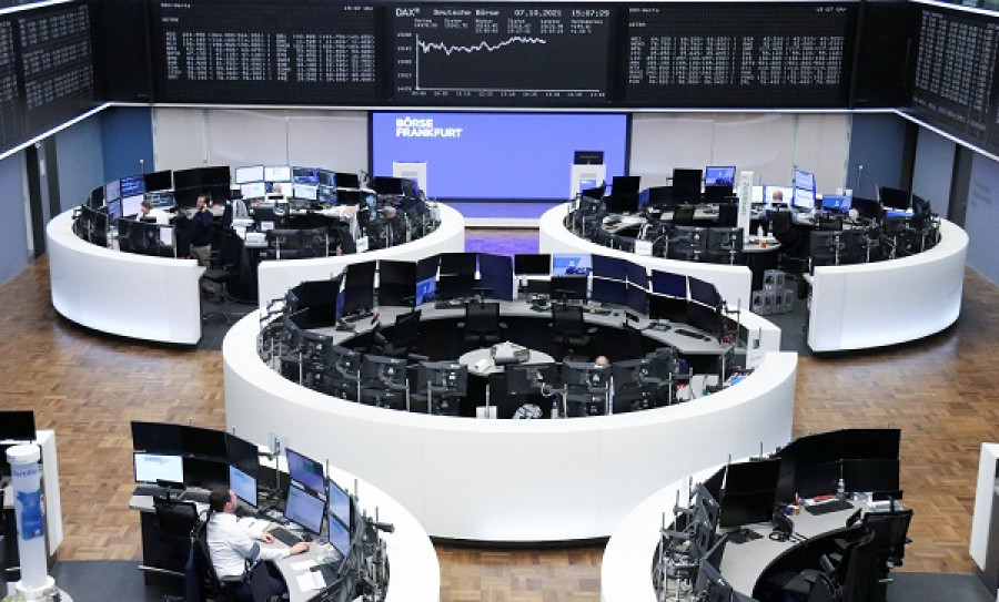 «Νηνεμία» στα ευρωπαϊκά χρηματιστήρια μετά την BoE