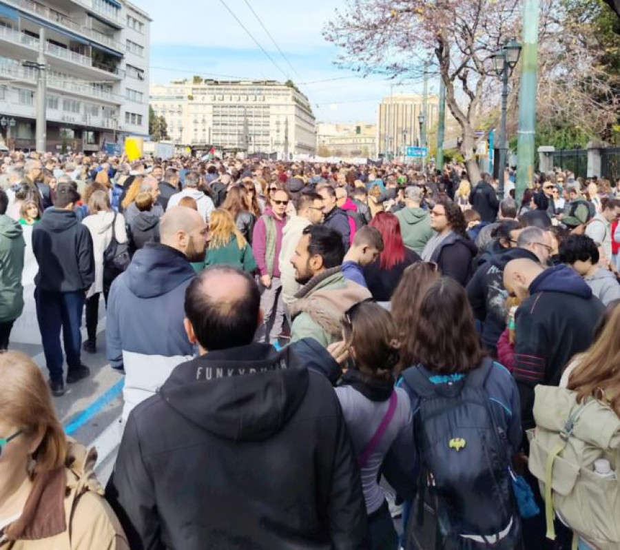 Τέμπη: Μεγάλη συγκέντρωση διαμαρτυρίας στο Σύνταγμα-Οι δηλώσεις των πολιτικών αρχηγών