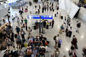 Αεροδρόμια: Πάνω από 70 εκατ. επιβάτες το 2023- Ιστορικό ρεκόρ