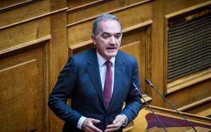 Σαλμάς: Δήθεν σκάνδαλο-Να αρθεί η ασυλία μου για να δικαιωθώ