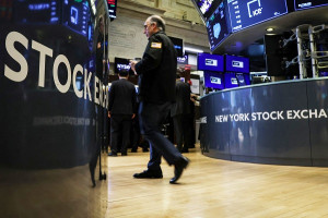 Στο ρυθμό της Fed «χορεύει» η Wall Street