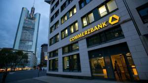 Διεκδικεί και άλλη τράπεζα την Commerzbank;