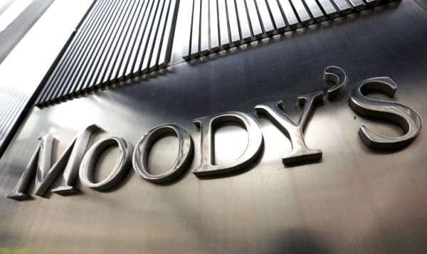 Moody&#039;s: Η νίκη Τραμπ «παγώνει» τα σχέδια της Fed