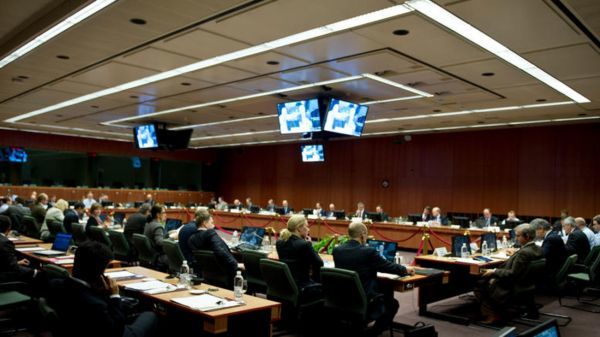Eurogroup: Θετικοί «οιωνοί» για τη δόση, διαφωνίες για το χρέος