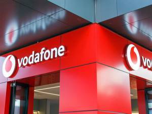 Vodafone: Δωρεάν κλήσεις και SMS προς όλα τα δίκτυα στην Ουκρανία