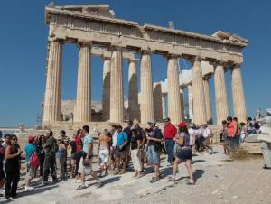 Υπ. Τουρισμού: Συνολική ένταξη των ξεναγών στα μέτρα στήριξης