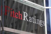 &quot;Ράπισμα&quot; Fitch για Ελλάδα