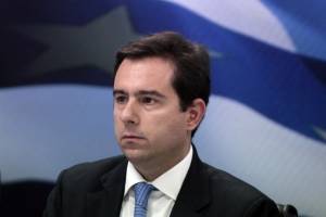 Μηταράκης: Απαράδεκτη η περικοπή του 60% της σύνταξης των εργαζόμενων-συνταξιούχων