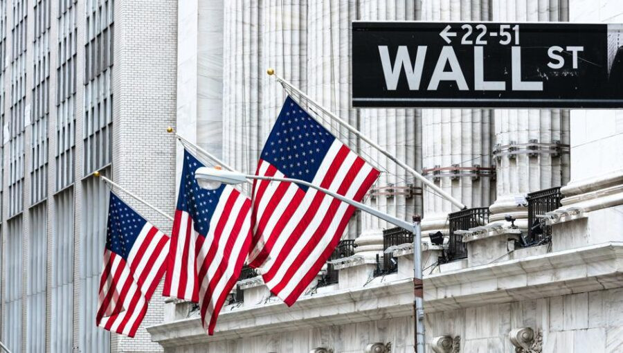 Wall Street: Νέο ρεκόρ για τον Nasdaq- Υποχώρησε ο Dow