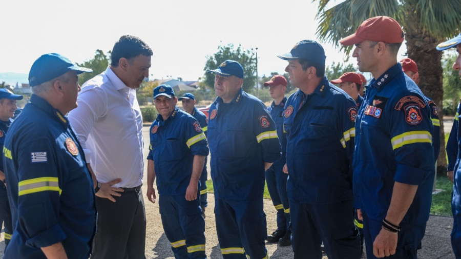 Κικίλιας: Ανακοίνωσε 831 προσλήψεις στην Πυροσβεστική το 2025