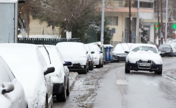 «Στα λευκά» η Αττική- Πού έχει διακοπεί η κυκλοφορία