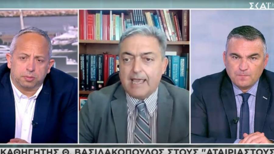 Βασιλακόπουλος: Πάσχα έξω, σε αυλές και χωριά