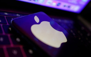 Μεγαλύτερη παραγωγή iPhones στην Ινδία, επιχειρεί η Apple