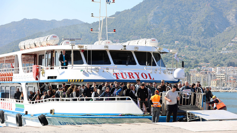 «Απόβαση» των Τούρκων τουριστών στα ελληνικά νησιά- Οι βασικές αιτίες