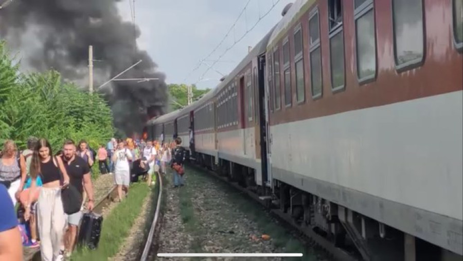 Πολύνεκρο δυστύχημα στην Σλοβακία μετά από σύγκρουση τρένου με λεωφορείο