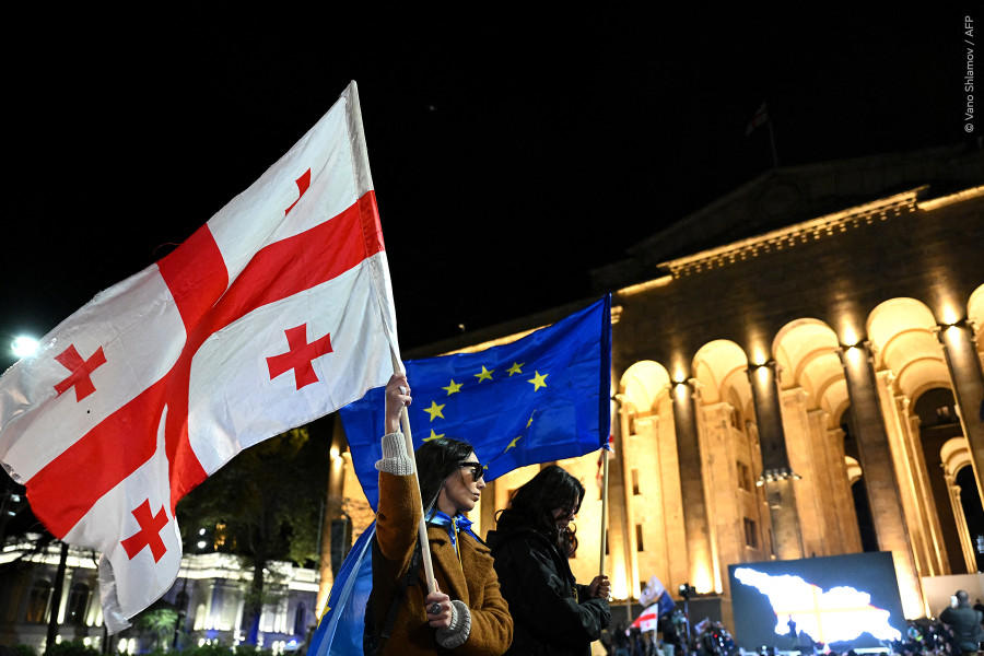 Γεωργία: Συνεχίζονται οι διαδηλώσεις-Σύλληψη επιφανούς στελέχους της αντιπολίτευσης