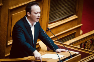 Ζαμπάρας: Δεν μπορώ να χαρακτηρίσω πολιτικό απατεώνα τον Στέφανο Κασσελάκη