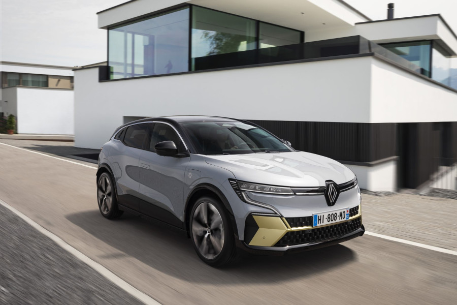 Το ηλεκτρικό Renault Megane E-Tech είναι ετοιμοπαράδοτο