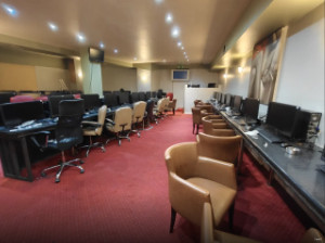 Στα δόκανο της αστυνομίας έξι παίκτες παράνομων τυχερών παιγνίων στην Καλλιθέα – Βαρύτατες ποινικές κυρώσεις
