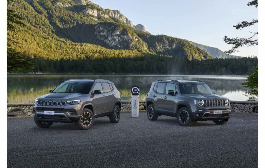 Τα Plug-in Hybrid, Renegade 4xe και Compass 4xe, αποκτούν την ειδική έκδοση Upland