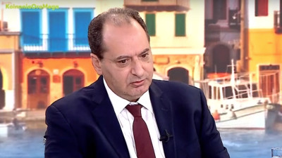 Σπίρτζης: «Τραμπισμός» Κασσελάκη, ντροπιάζει τον ΣΥΡΙΖΑ-Να ασχοληθεί με την showbiz