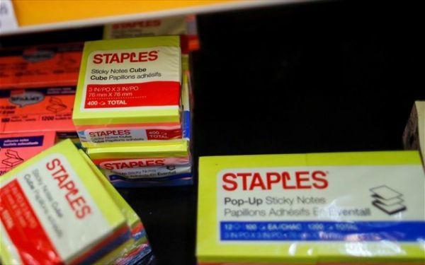 Staples: Πτώση 3,7% στις πωλήσεις