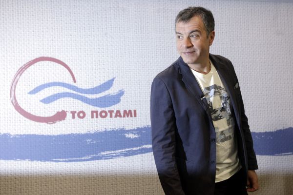 «Βόμβες» Θεοδωράκη