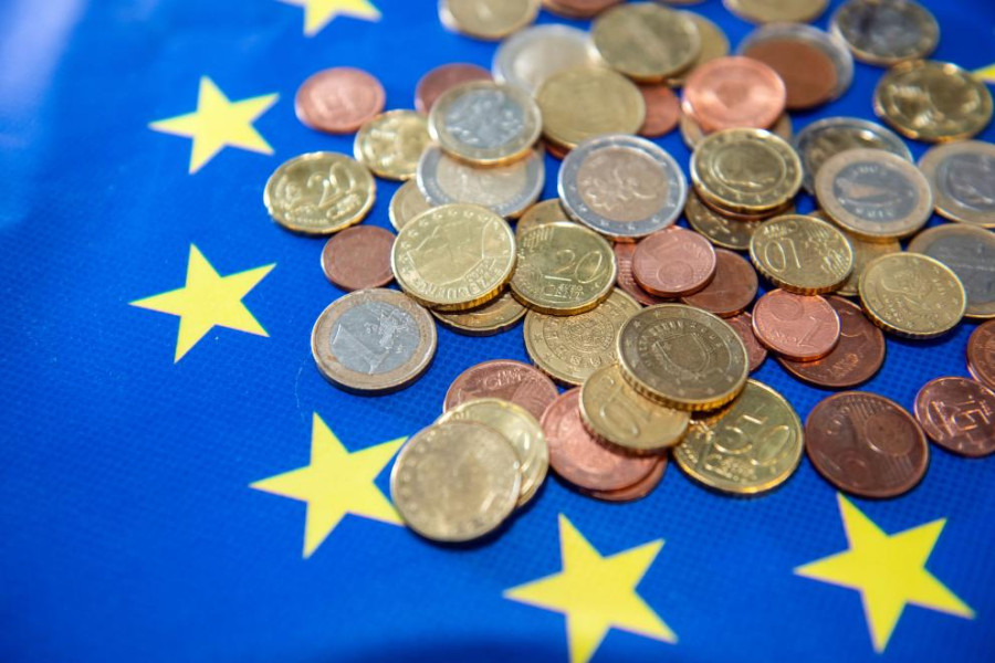 Άνοδος του ευρώ μετά τον α’ γύρο των γαλλικών εκλογών