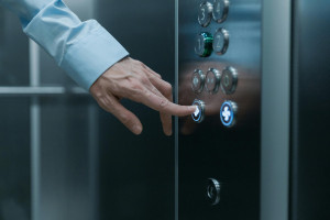 Λήγει στις 30 Ιουνίου η προθεσμία απογραφής ανελκυστήρων – Οι ποινές για τους «ξεχασιάρηδες»