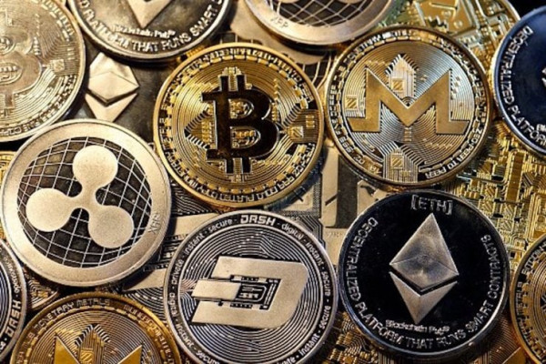 «Ηρεμεί» στα $71.000 το Bitcoin- Ήπιες διακυμάνσεις στην αγορά κρυπτονομισμάτων