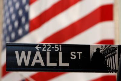 Δεύτερη ημέρα απωλειών για τη Wall Street υπό το βάρος του πετρελαίου