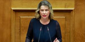 Παπακώστα: Στηρίζει Βουλγαράκη στην Αθήνα και Ορφανό στη Θεσσαλονίκη