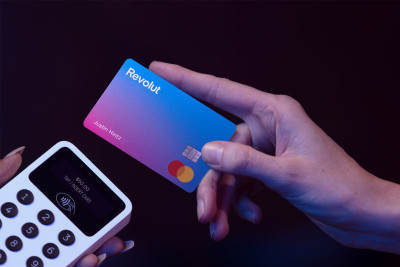 Revolut: Η Meta θα πρέπει να αποζημιώνει τα θύματα απάτης