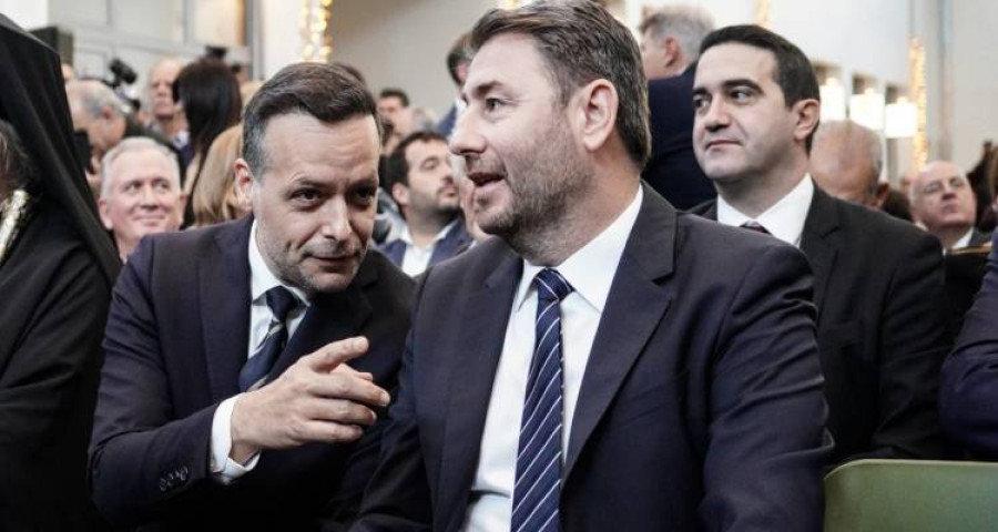ΠΑΣΟΚ: Υποψήφιοι Ανδρουλάκης, Δούκας, Γερουλάνος- Εκλογές στις 6 Οκτωβρίου