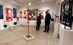 Κωστής Γεωργίου: Ο καταξιωμένος εικαστικός συμμετέχει με γλυπτά του στην Biennale Βενετίας 2024