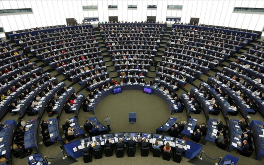 Άρχισαν τα «όργανα» στο Ευρωκοινοβούλιο!