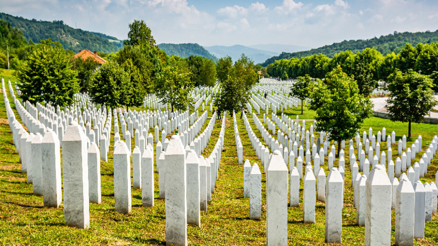 Διεθνής Ημέρα Μνήμης της Γενοκτονίας του 1995 στη Σρεμπρένιτσα
