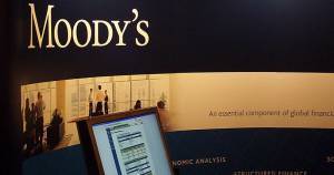 Moody&#039;s: «Αγκάθι» τα νέα κόκκινα δάνεια για τις ελληνικές τράπεζες