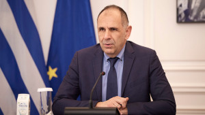 Γεραπετρίτης: «Η Ελλάδα βρίσκεται σε πολύ καλύτερη θέση από το 2023» – Τι είπε για Τουρκία, καλώδιο και Σαμαρά