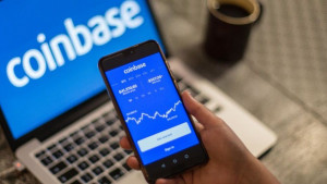 Coinbase:Εκτοξεύτηκε η μετοχή της μετά το deal με την BlackRock