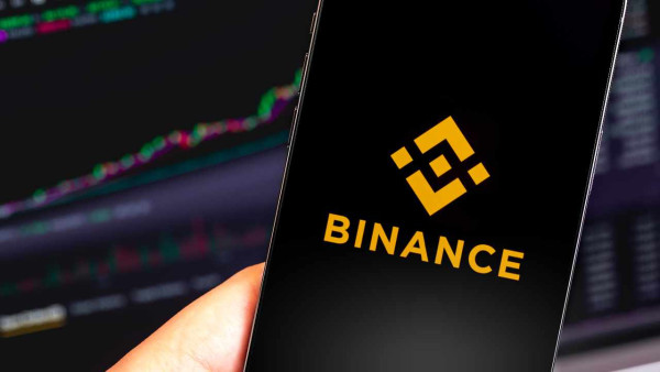 Binance: «Παγώνει» προσωρινά τις συναλλαγές με το USDC