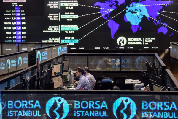 Bloomberg για Τουρκία: Στους διαχειριστές των funds ο «λογαριασμός» για τις ζημιές των επενδυτών