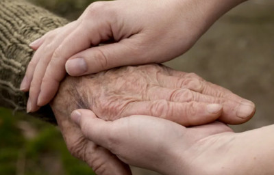 Τρίτη ηλικία: Τα κύρια εμπόδια στον τομέα της υγείας-Έρευνα ΕΕΚΕ