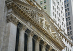 Wall Street: Ράλι άνω του 1% για τον Dow Jones παρά τις τεχνολογικές πιέσεις