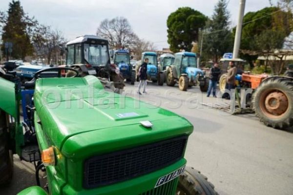 Επιστροφή στα μπλόκα από... του χρόνου για τους αγρότες