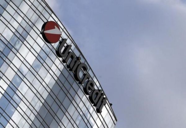 UniCredit: Σχεδιάζει άντληση κεφαλαίων 10-13 δισ. ευρώ