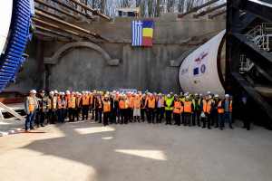 Η Άκτωρ κατασκευάζει τις μεγαλύτερες σιδηροδρομικές σήραγγες της Ρουμανίας