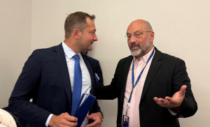 Ευρωπαίος Επίτροπος Γεωργίας: Η Ελλάδα έχει την κύρια ευθύνη για τις καθυστερήσεις στις πληρωμές των ελαιοπαραγωγών