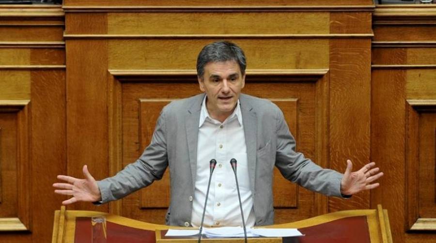 Στήριξη Τσακαλώτου στις τράπεζες: Δεν είναι αλήθεια ότι καταρρέουν